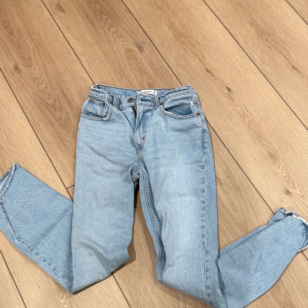 Abercrombie & Fitch Light Wash Straight Leg Jeans